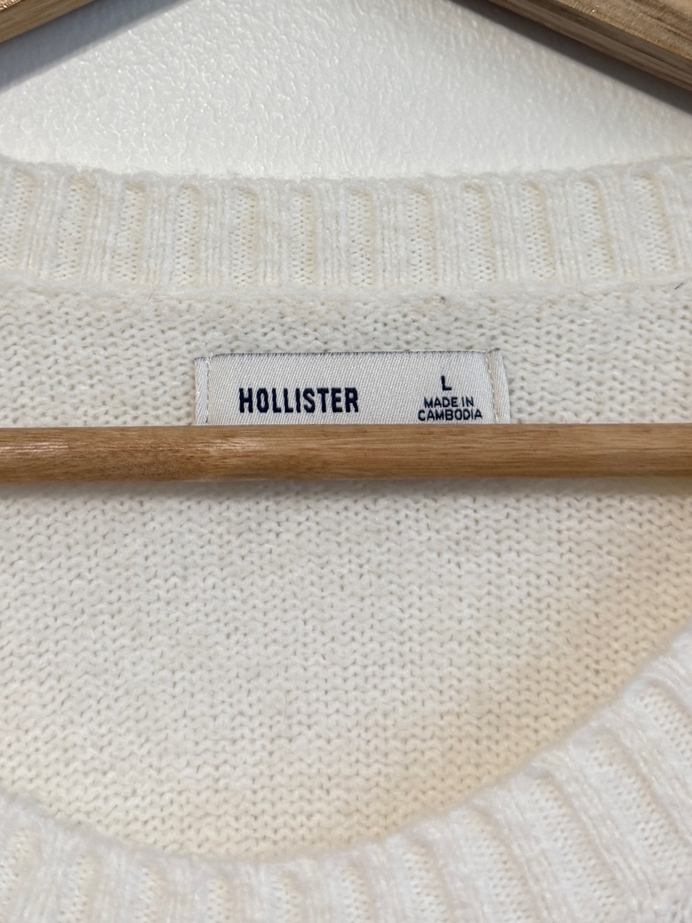 Hollister White Crewneck Sweater with Brown Puppy Super Soft - Picture 3 of 5